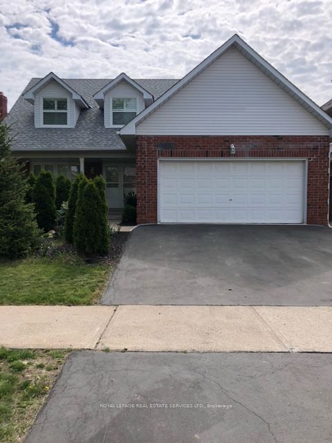 2409 Butternut Crescent