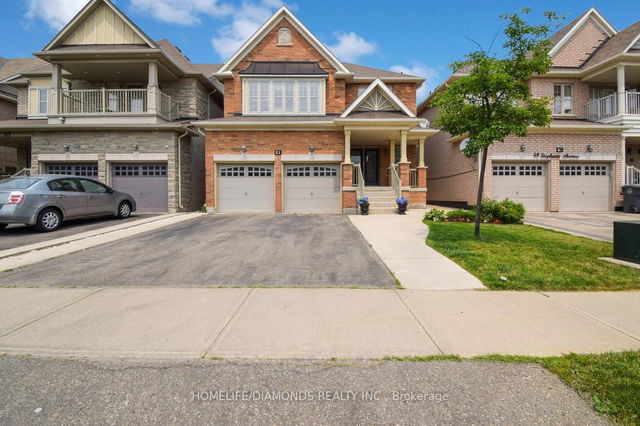 51 STEPHANIE Avenue