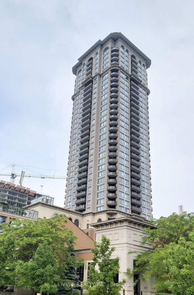 2011 - 385 Prince Of Wales Drive