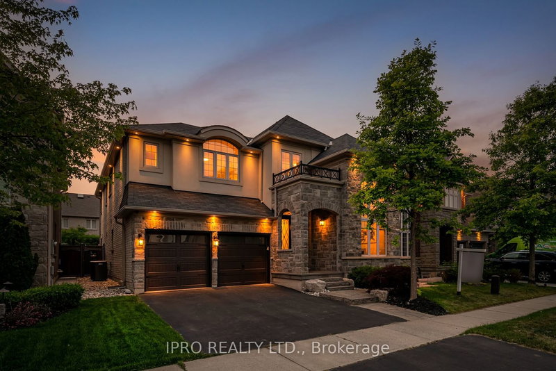 3456 Liptay Ave, Oakville, L6M 0M7 | Image 2