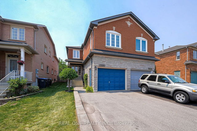 5625 Palmerston Crescent