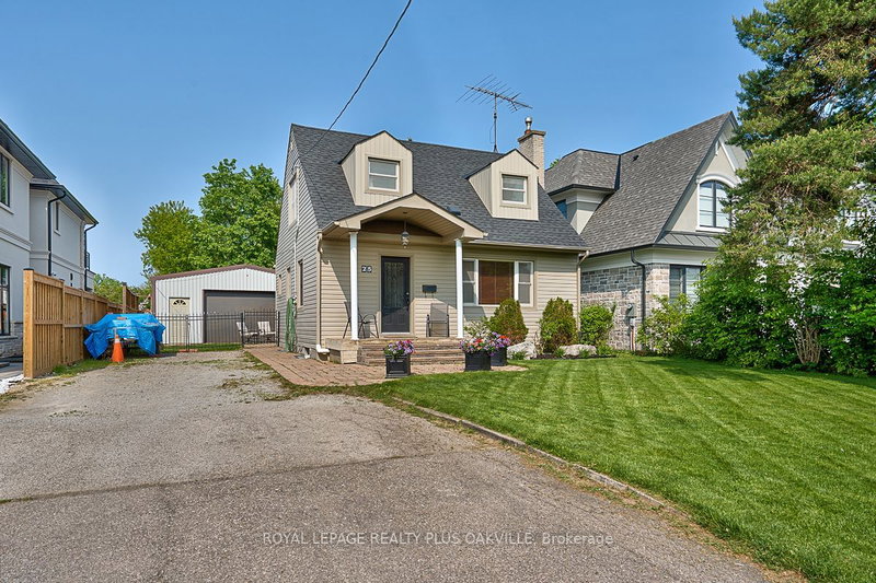 25 Earl St, Mississauga, L5M 1N6 | Image 2