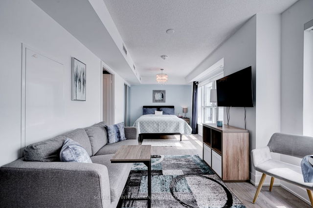1123 - 9 MABELLE Avenue