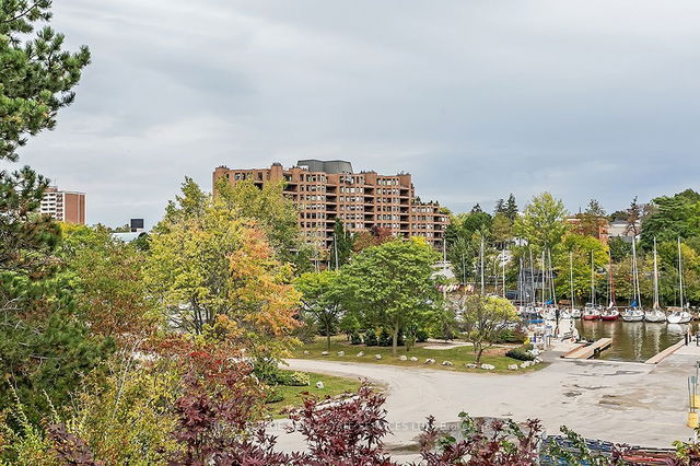 505 - 100 Lakeshore Road