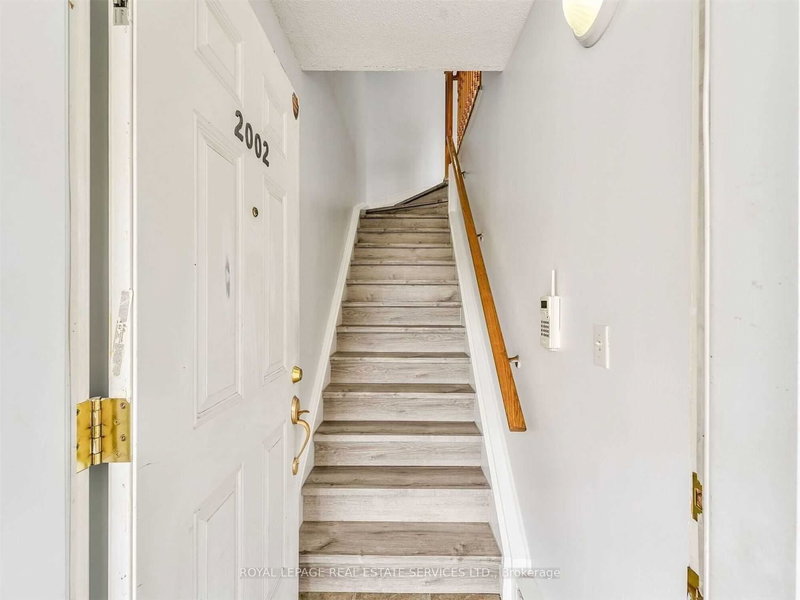 2002 - 3049 Finch Ave W, Toronto, M9M 0A5 | Image 3