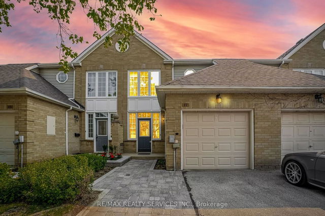 17 Hartnell Square