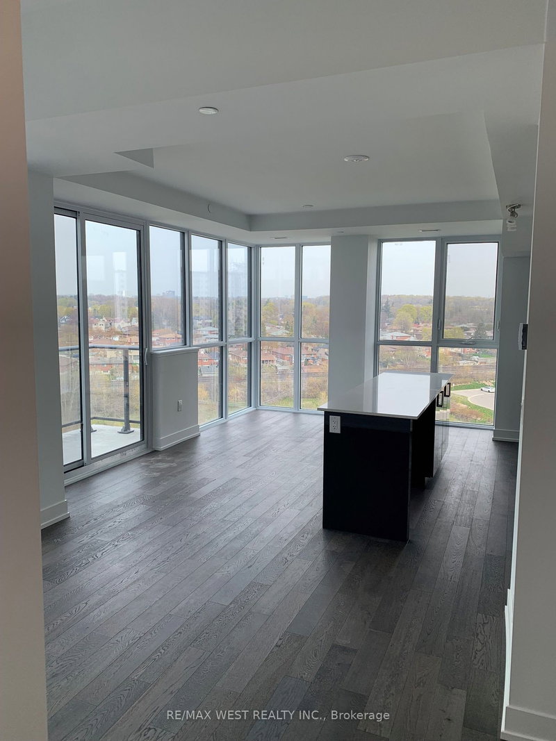 802 - 1063 Douglas Mccurdy Comm Circ, Mississauga, L5L 3H9 | Image 2