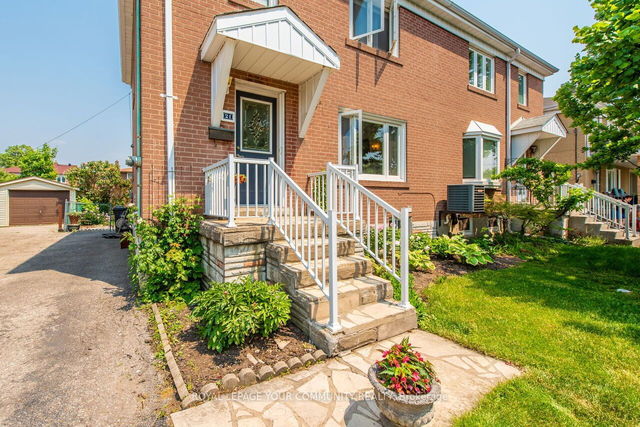 21 Robindale Avenue