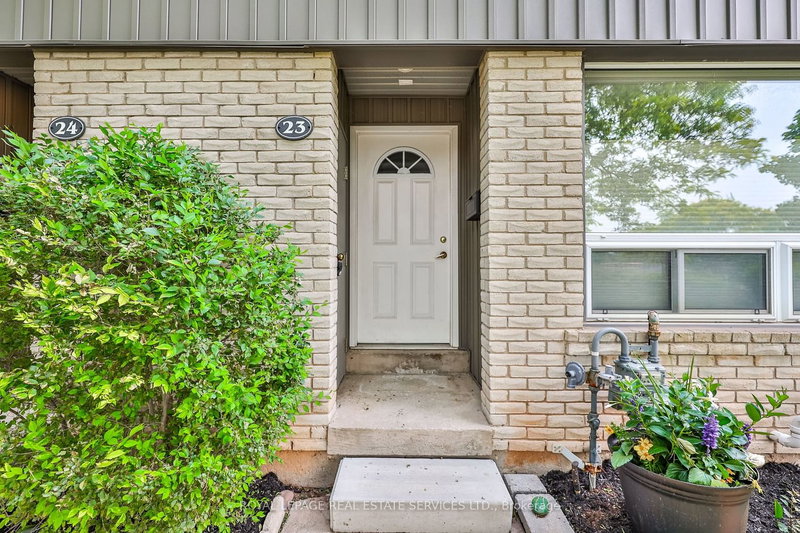 23 - 1525 Elm Rd, Oakville, L6H 1W3 | Image 3