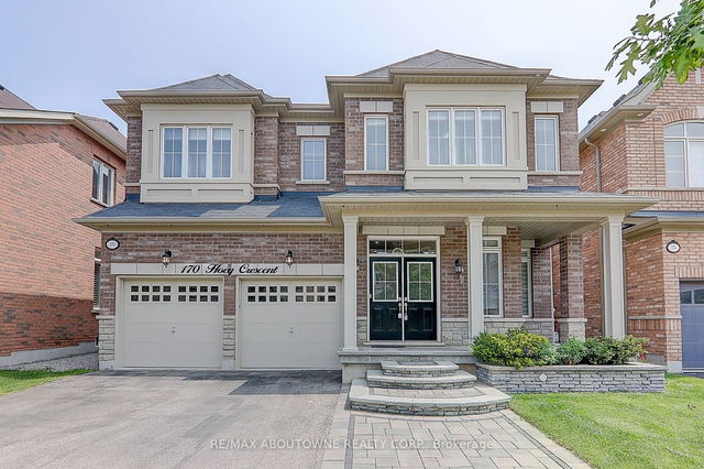 170 Hoey Crescent