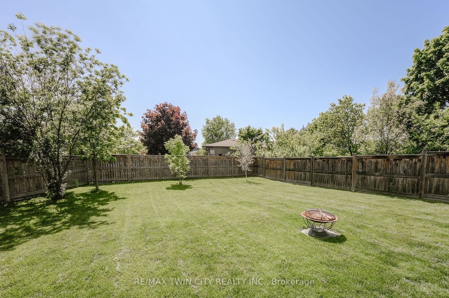 Listing Image 28