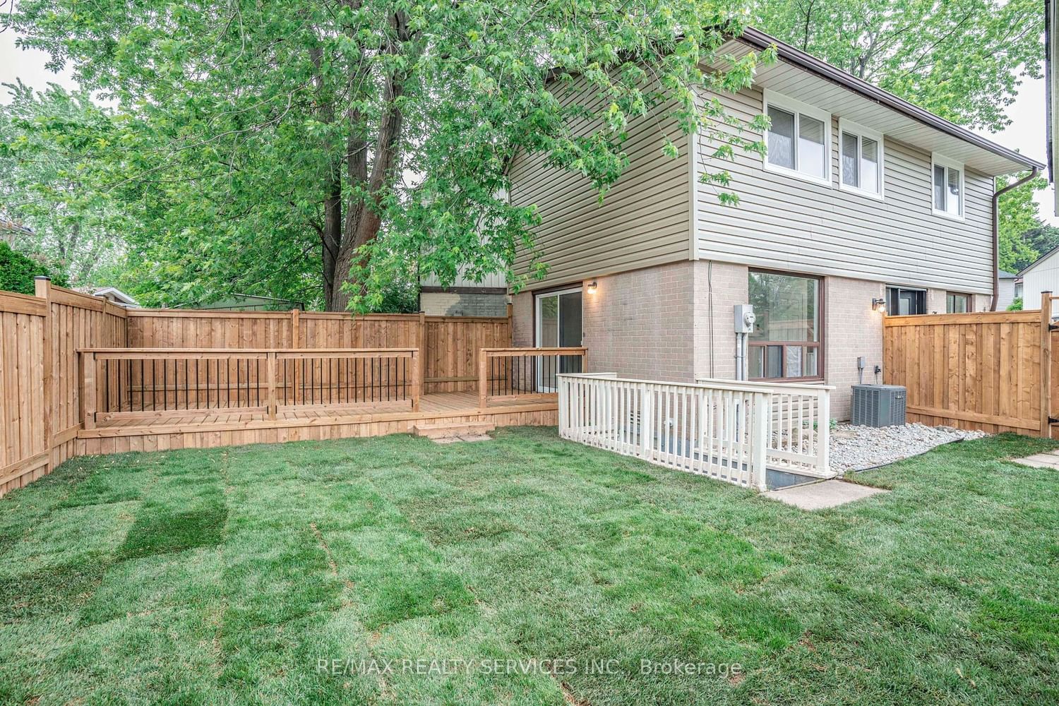 Listing Image 27
