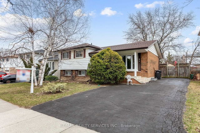 94 Ambleside Drive