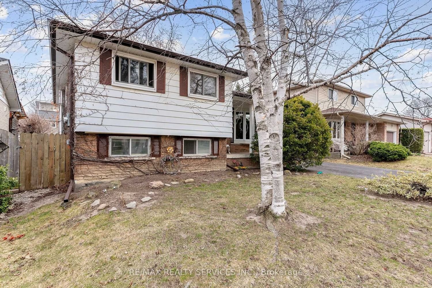 Listing Image 3