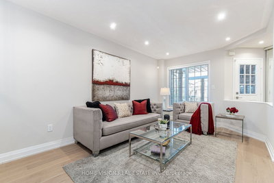 951 Sonoma Court, Mississauga, Ontario image-0-4