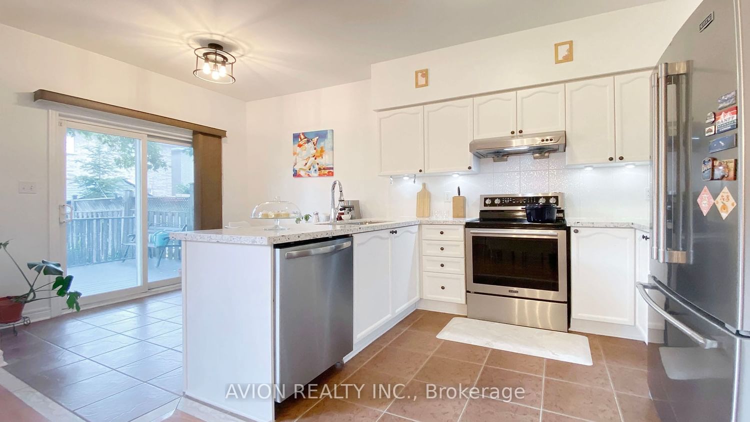 Listing Image 9