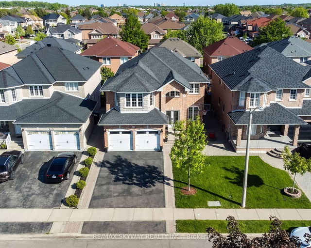 34 Dragon Tree Crescent