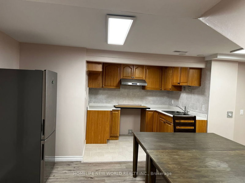 Lower - 3368 Cider Mill Pl, Mississauga, L5L 3H6 | Image 2