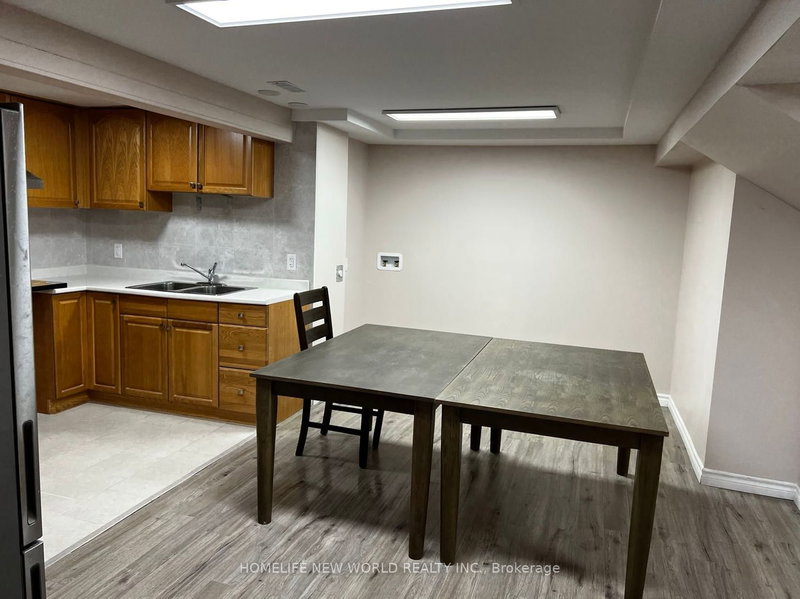 Lower - 3368 Cider Mill Pl, Mississauga, L5L 3H6 | Image 3