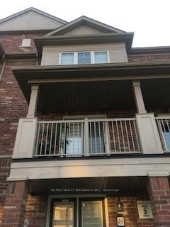 49 Golden Springs Dr, Brampton, L7A 4N7 | Image 2