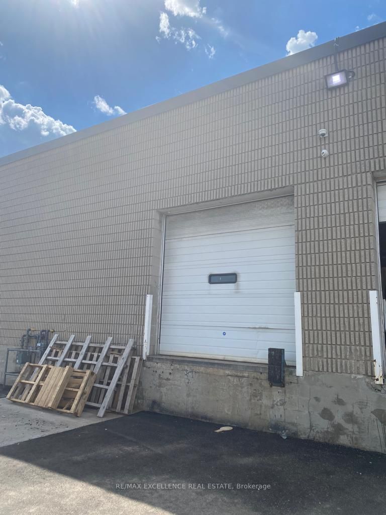 14 - 2470 Lucknow Dr, Mississauga, L5S 1J9 | Image 2