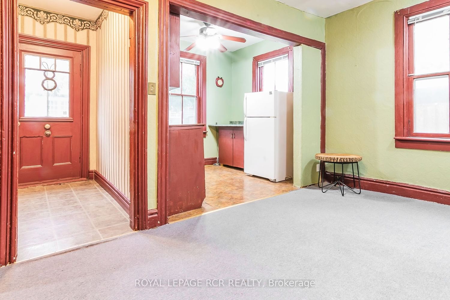 Listing Image 3