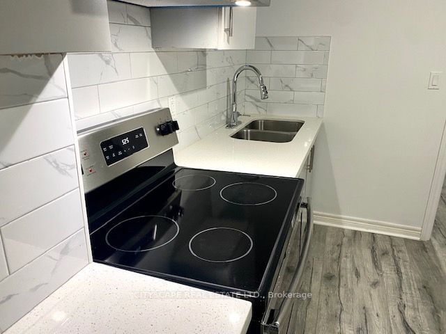 2B - 6421 Donway Dr, Mississauga, L5V 1J4 | Image 3