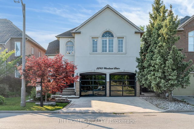 2293 Woodcrest Drive