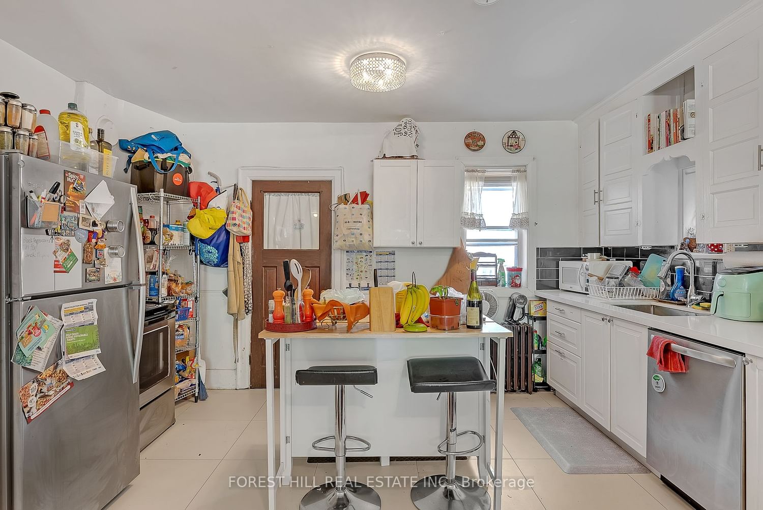 Listing Image 7