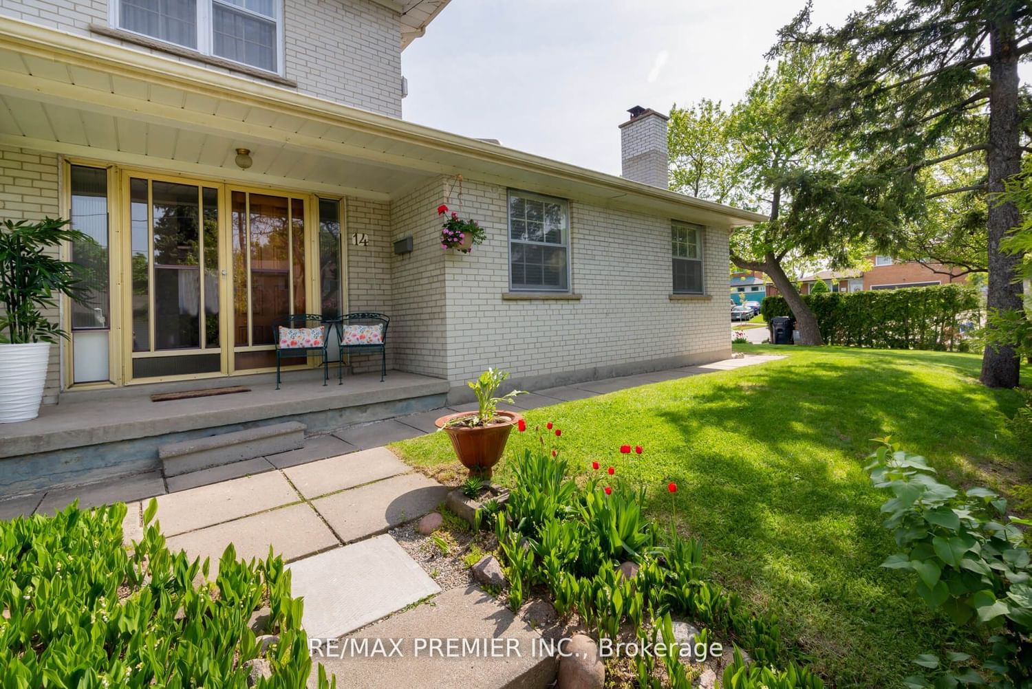 Listing Image 3