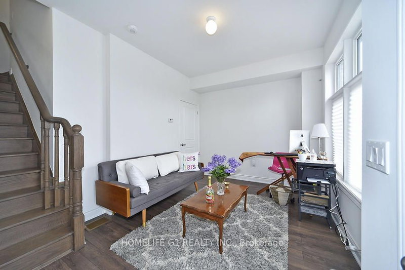 3014 Islington Ave W, Toronto, M9L 0A6 | Image 2