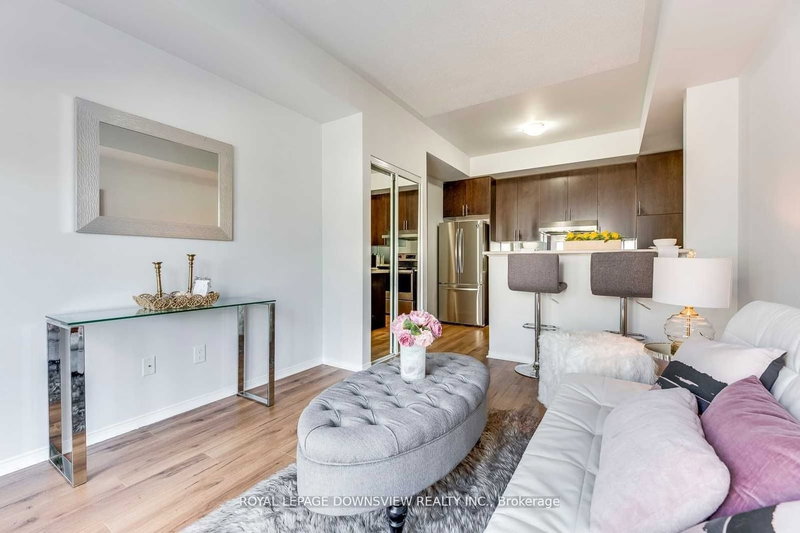 88 - 60 Fairwood Circ, Brampton, L6R 0Y6 | Image 3