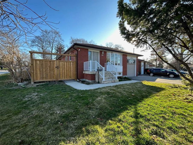 3527 The Credit Woodlands N/A