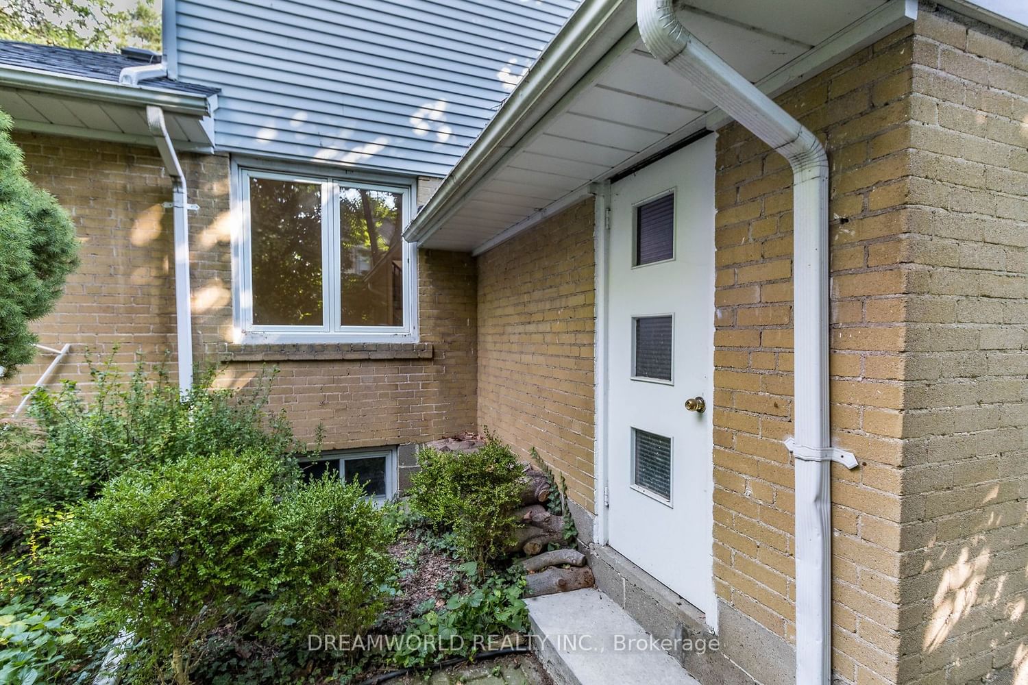 Listing Image 24