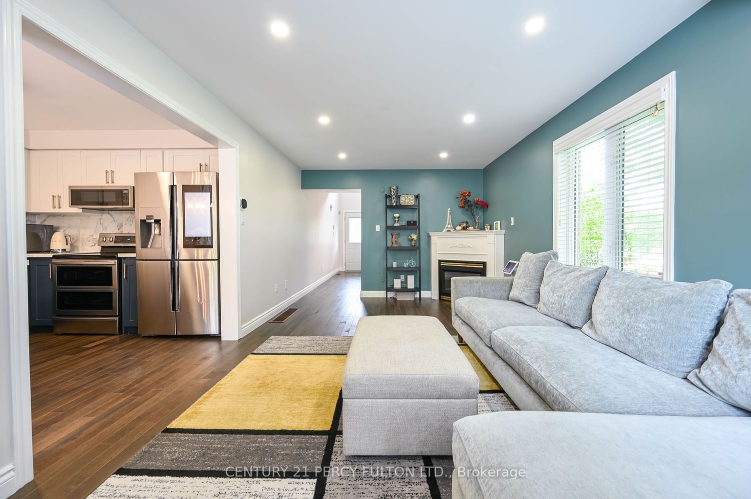 Listing Image 10