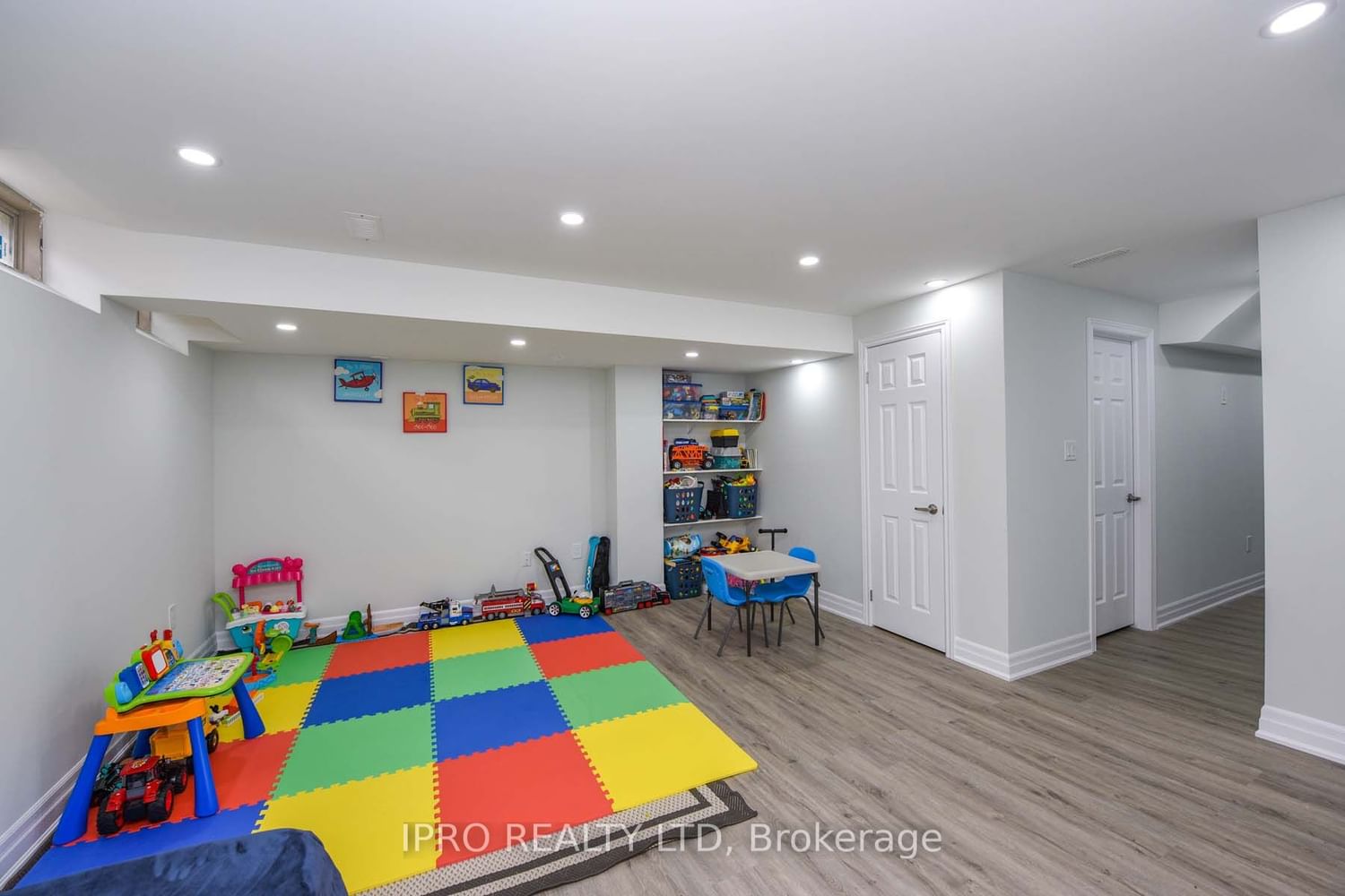 Listing Image 35