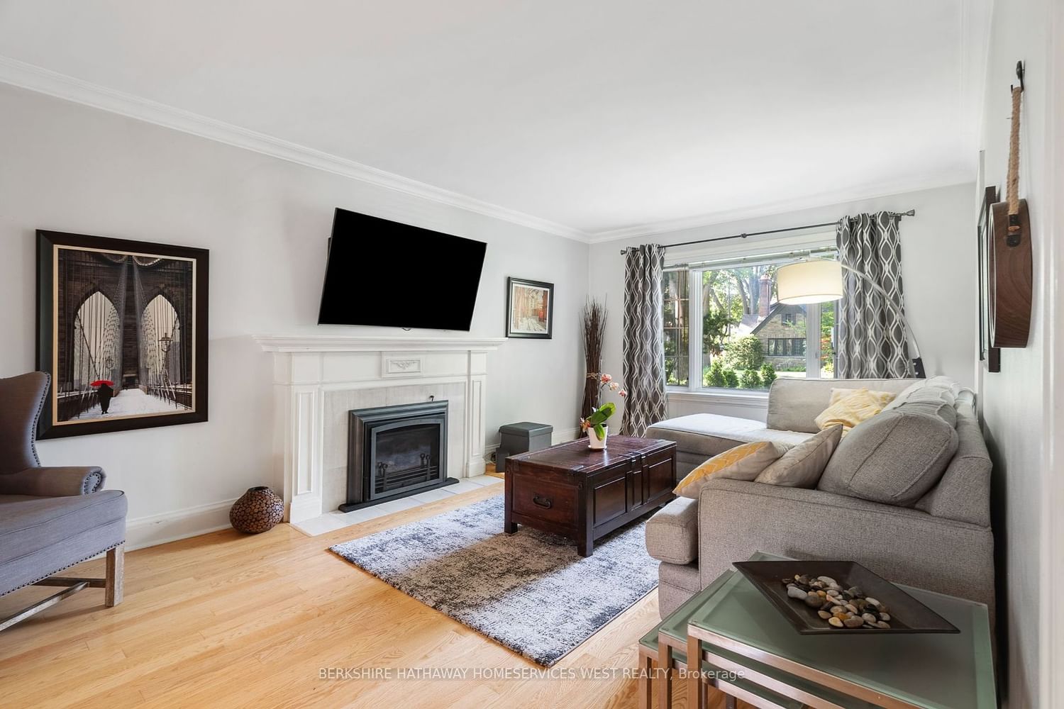 Listing Image 7