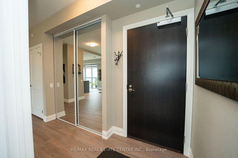 1106 - 15 Lynch St, Brampton, L6W 0C7 | Image 2