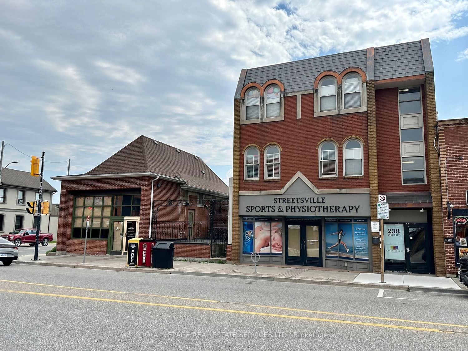 Commercial/Retail sold at 238 Queen Street, Mississauga, Streetsville, L5M 1L5 - MLS: W6627110