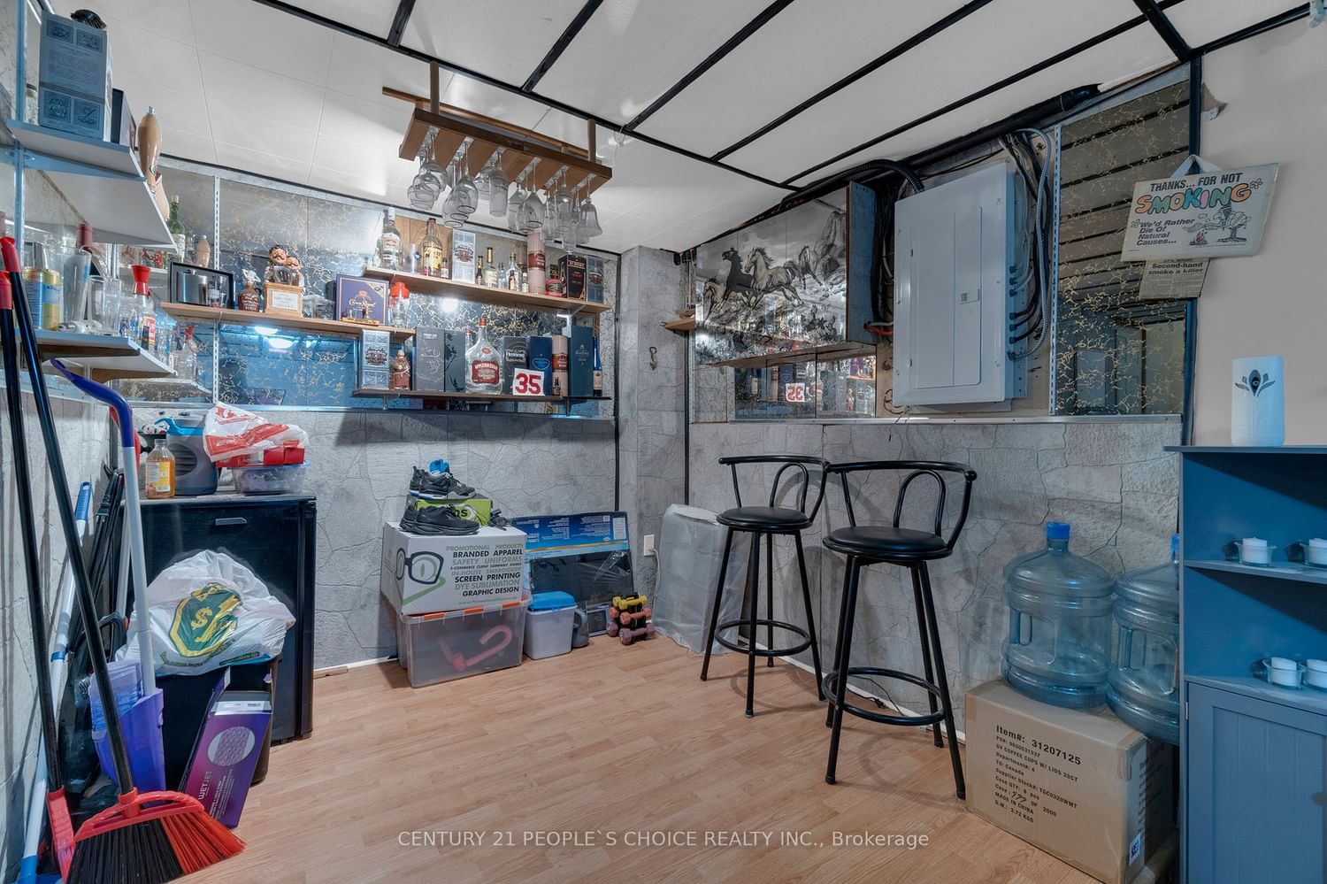 Listing Image 19