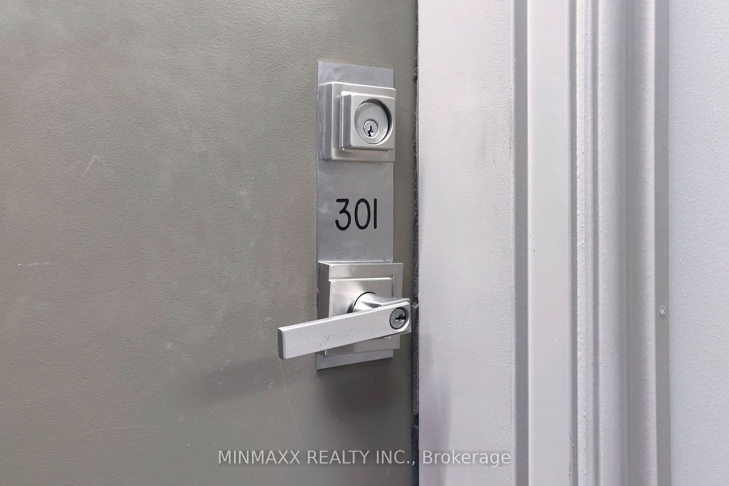 Listing Image 30