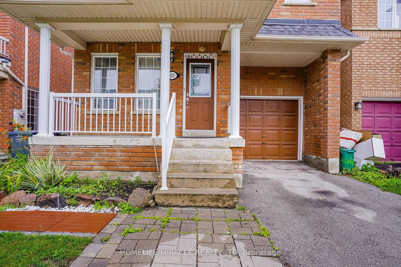 62 Pauline Cres, Brampton, L7A 2V6 | Image 3