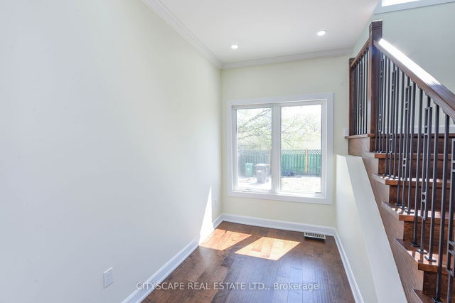 upper - 3134 Merritt Avenue