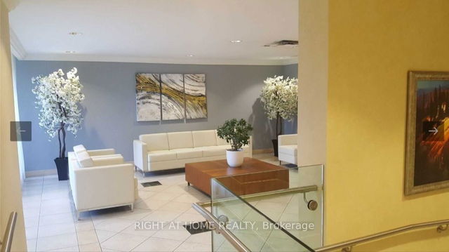 Apt#401 - 61 Richview Road