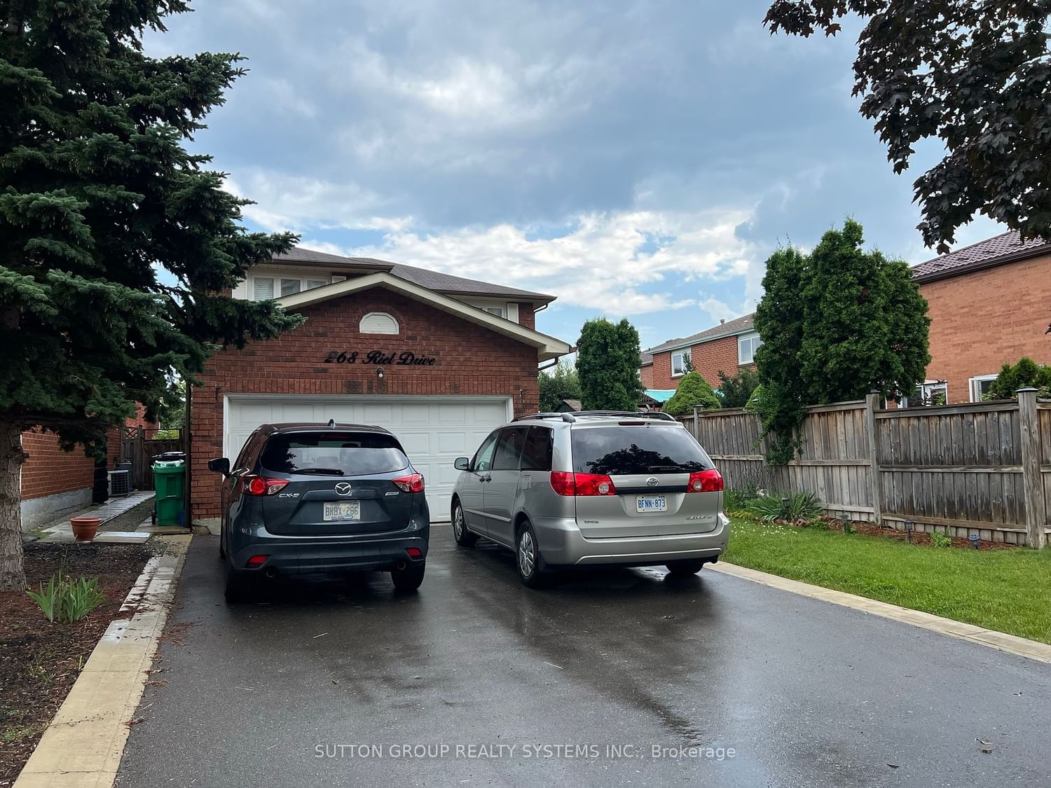 Detached House leased at 268 Riel Drive, Mississauga, Fairview, L5B 3R4 - MLS: W6636226