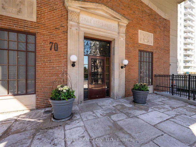 509 - 70 High Park Avenue