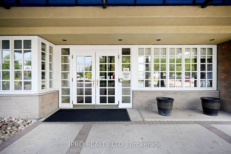 1507 - 1360 Rathburn Rd E, Mississauga, L4W 4H4 | Image 2