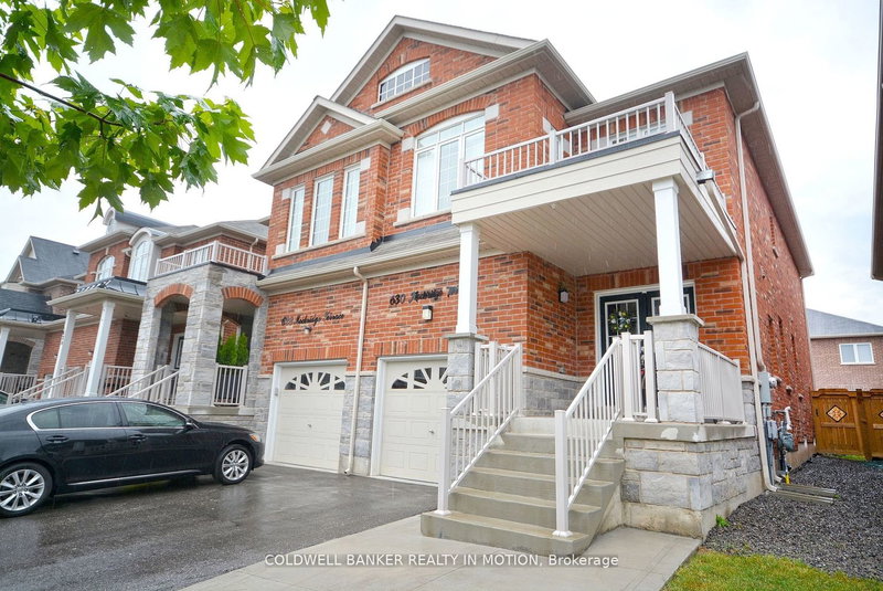 630 Mockridge Terr, Milton, L9T 8W1 | Image 2