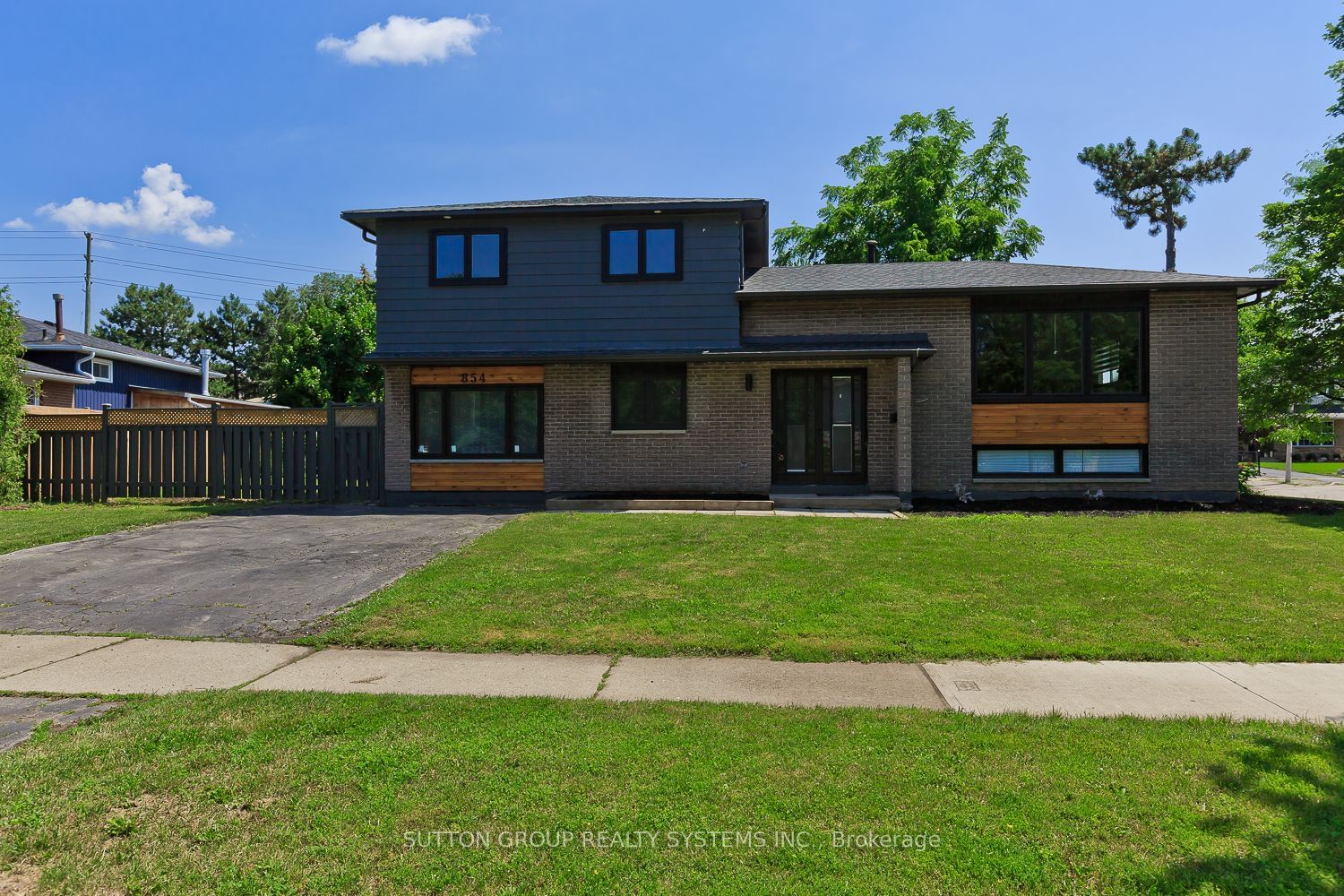 Listing Image 0