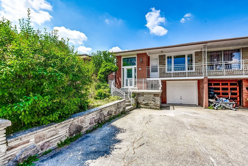34 Petiole Rd, Toronto, M3N 2B4 | Image 2